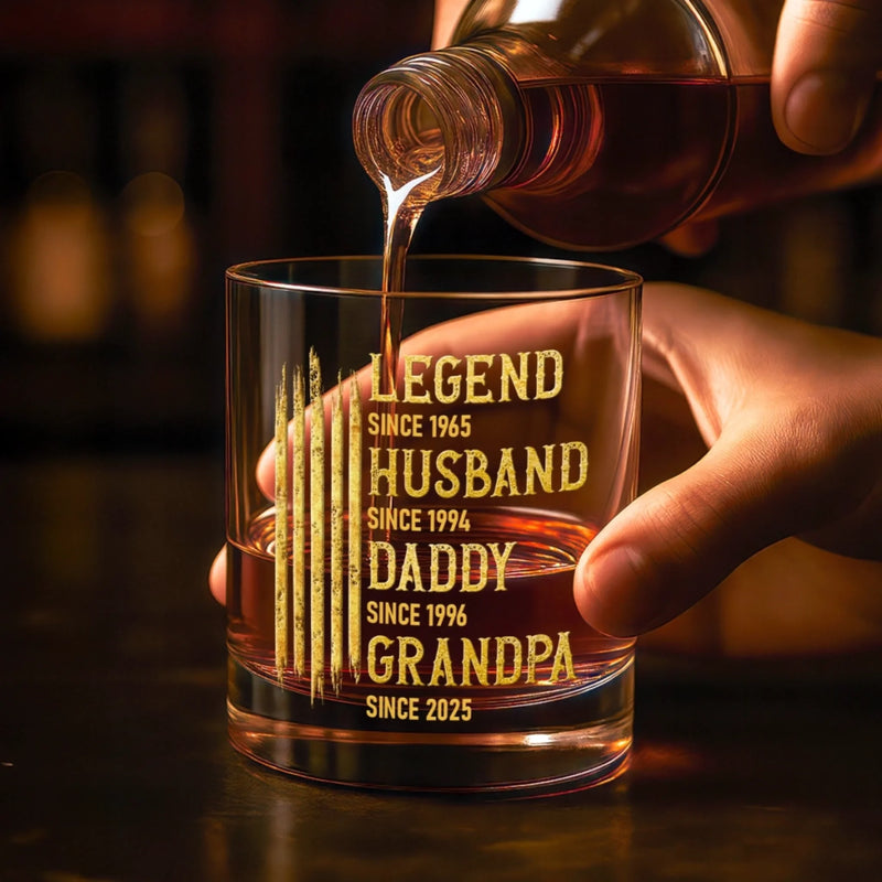 Personalised Whisky Glass – Birthday Gift for Dad, Grandpa or Husband – Made of Strong Stuff