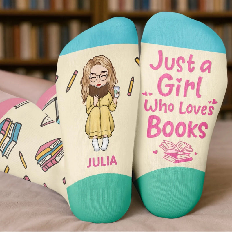 Personalised Crew Socks - Bookish Gifts For Book Lovers, Bookworms, Readers - Readers Gonna Read